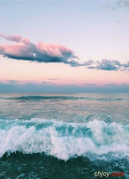 La mer indomptable et bleue 