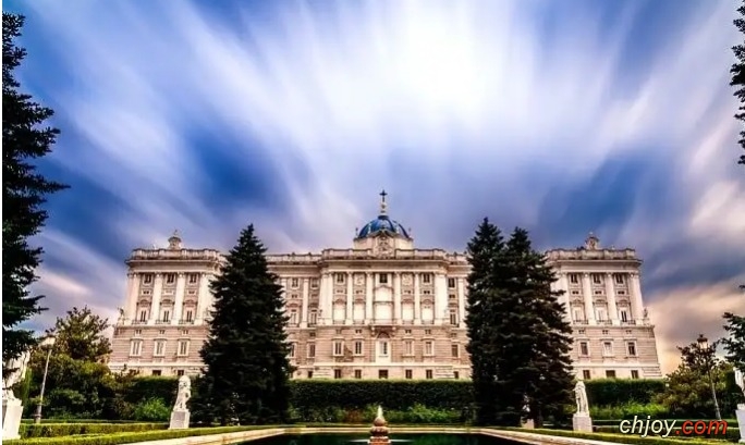    Royal Palace of Madrid 